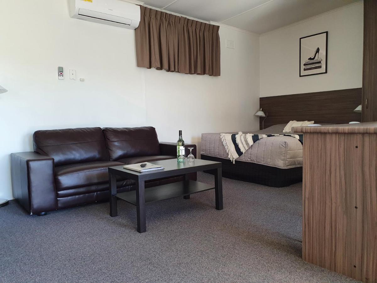 Motel Riverbend Tailem Bend Bagian luar foto