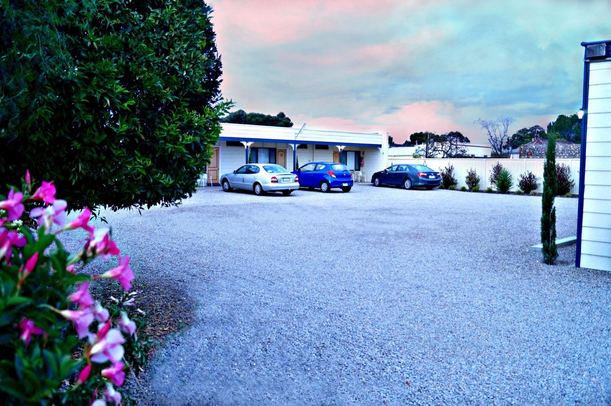 Motel Riverbend Tailem Bend Bagian luar foto