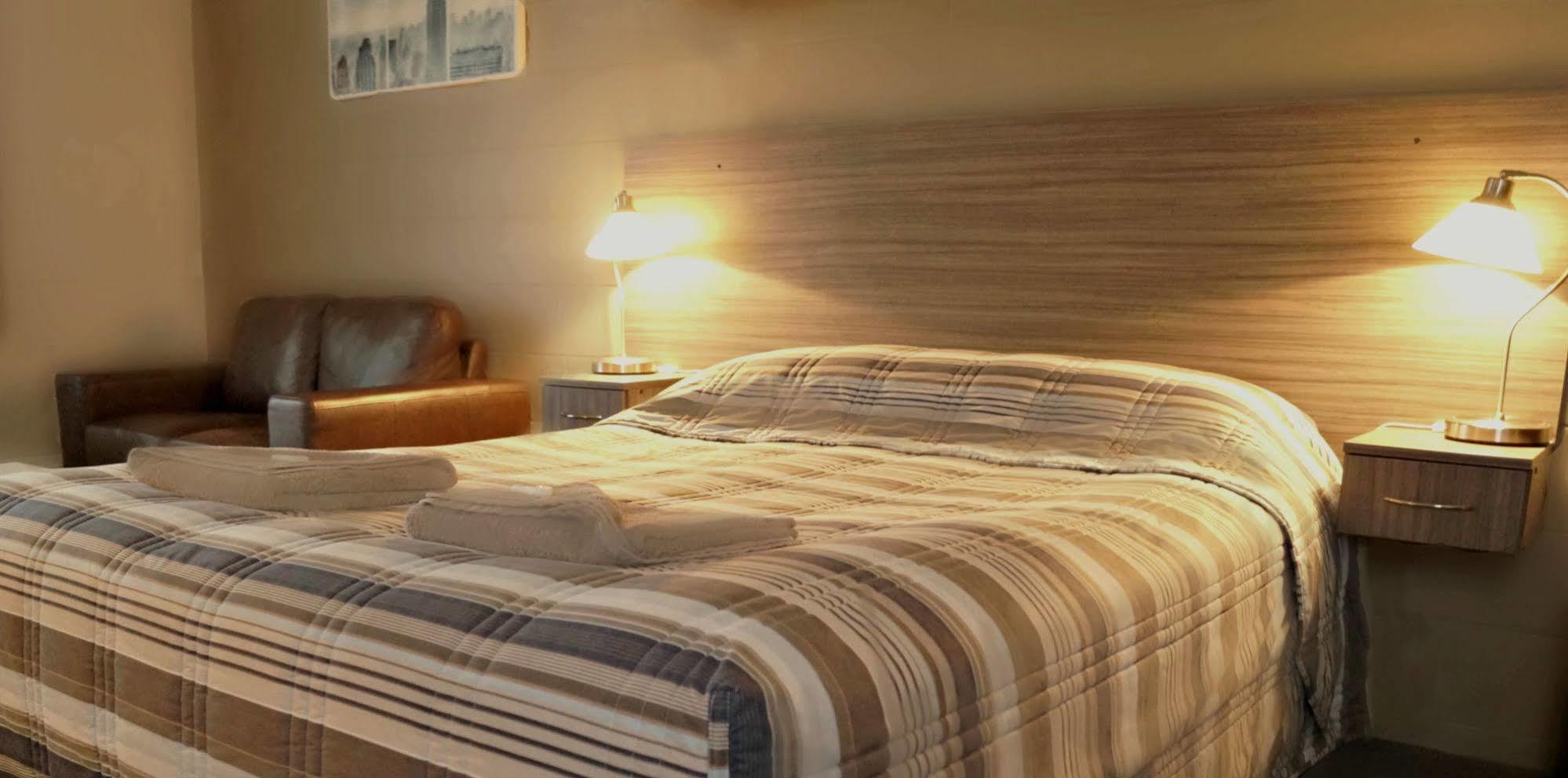 Motel Riverbend Tailem Bend Bagian luar foto