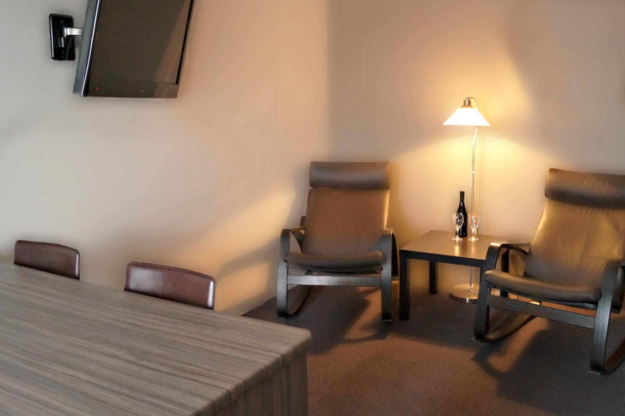 Motel Riverbend Tailem Bend Bagian luar foto