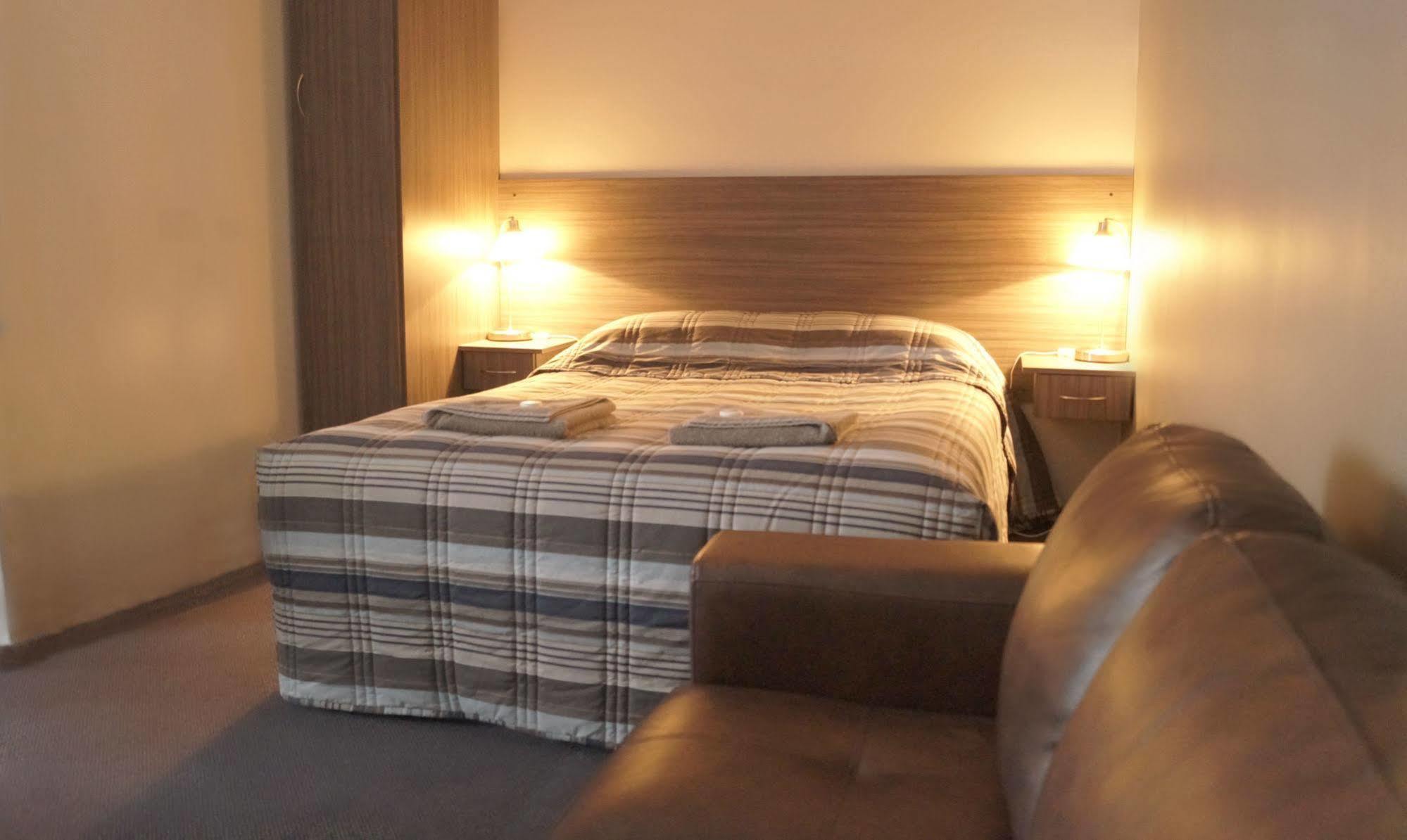 Motel Riverbend Tailem Bend Bagian luar foto